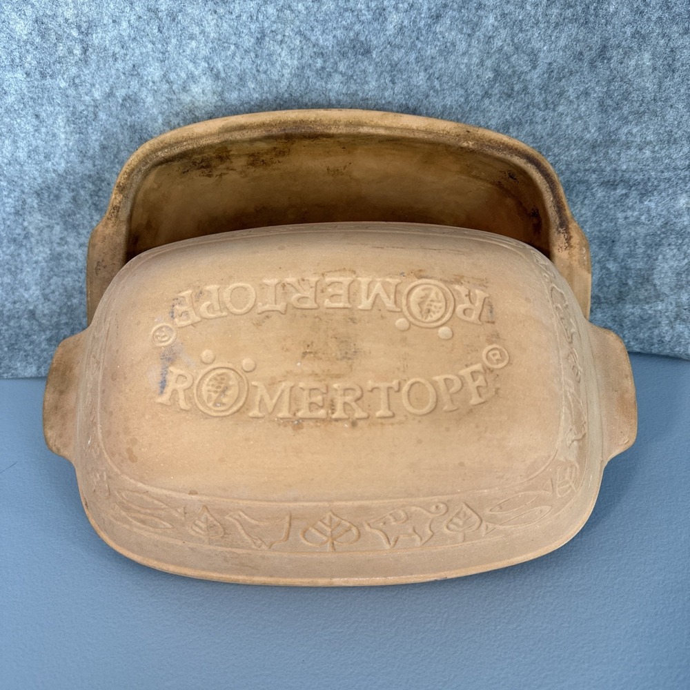 Romertopf 110 TerraCotta 10x7x6 Bread Clay Baker Roaster Dutch Oven Rico USA